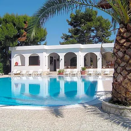 Aparthotel Villaggio Alba Chiara