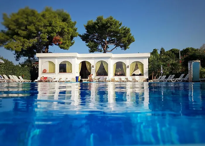 Apart-hotel Villaggio Alba Chiara